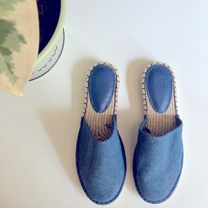 NWOTS GAP Women’s Denim Slide on Espadrilles Size 8